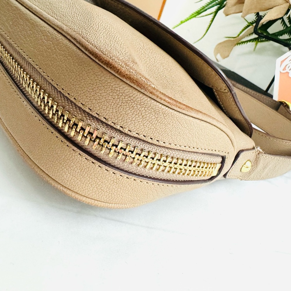 DKNY Beige Crossbody Bag with Gold Accents - Picture 3 of 16